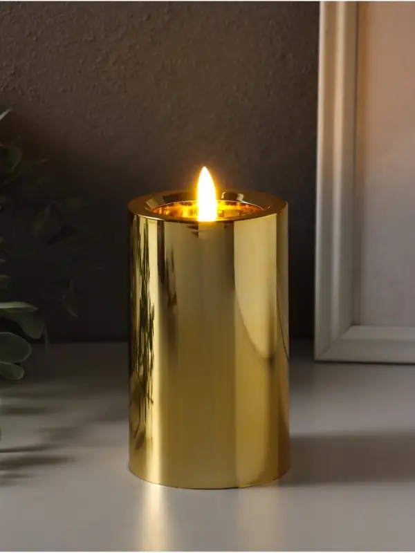 Светодиодная свеча LED - ночник RISALUX &laquo;Столбик. Глянец&raquo;, от батареек 3&times;АА, золото, мерцающая, 7.5&times;7.5&times;12 см