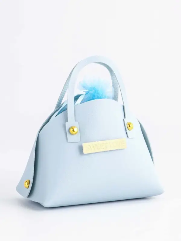 Кожанная подарочная сумочка 14 х 6,5 х 12,8 см небесно-голубая Кожанная подарочная сумочка 14 х 6,5 х 12,8 см небесно-голубая