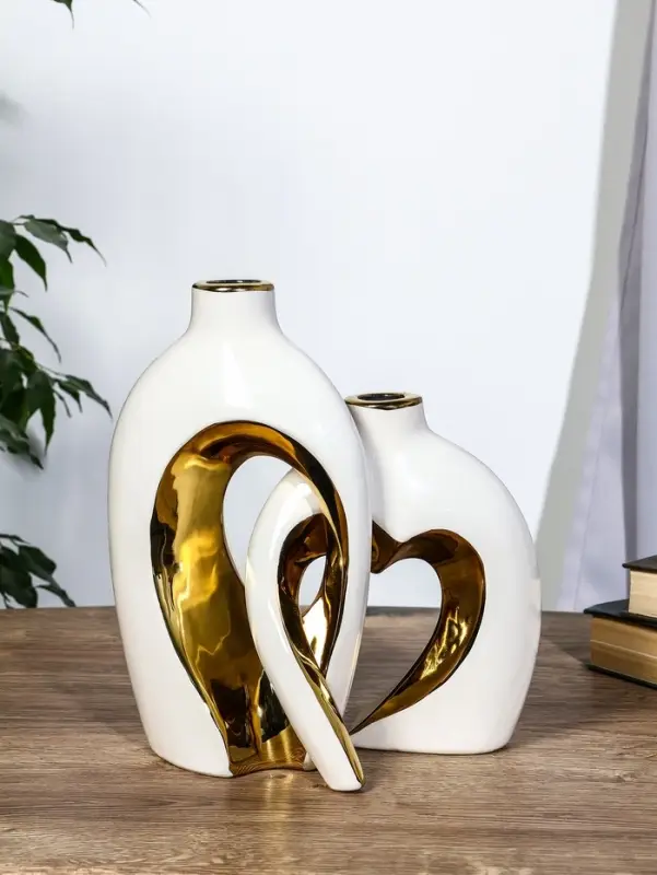 Ваза керамика настольная Ваза керамика настольная "Лари" (набор 2 шт) h=26х23, d=4 см, белый