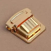 Застёжка для сумки, 3.5×3.8 см, цвет золотой