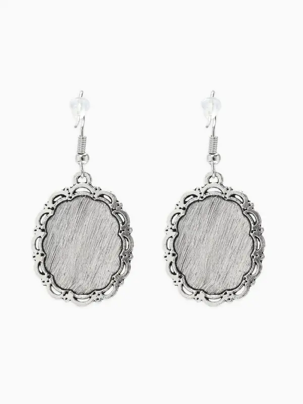 Серьги под натуральный камень &laquo;Натурель&raquo;, овал в кайме, красные в чернёном серебре