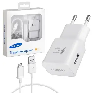 Сетевое зарядное устройство с кабелем USB на MicroUSB белое