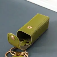 Брелок кожзам с карабином, с зеркалом "Для помады" зелёный 9,2х3х3,5 см