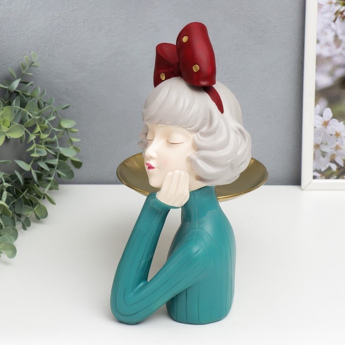 Сувенир полистоун подставка  Сувенир полистоун подставка "Девушка с бантом на голове" 33х14х23 см