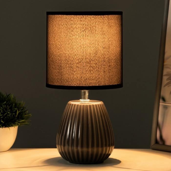 Настольная лампа Настольная лампа "Арнелла" Е14 40Вт чёрный 14х14х28 см RISALUX