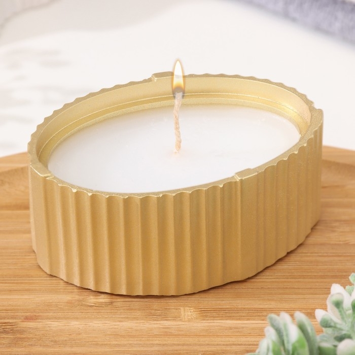 Свеча  Свеча "Овал" в подсвечнике с узкими гранями, 9х6,5х4см, золото