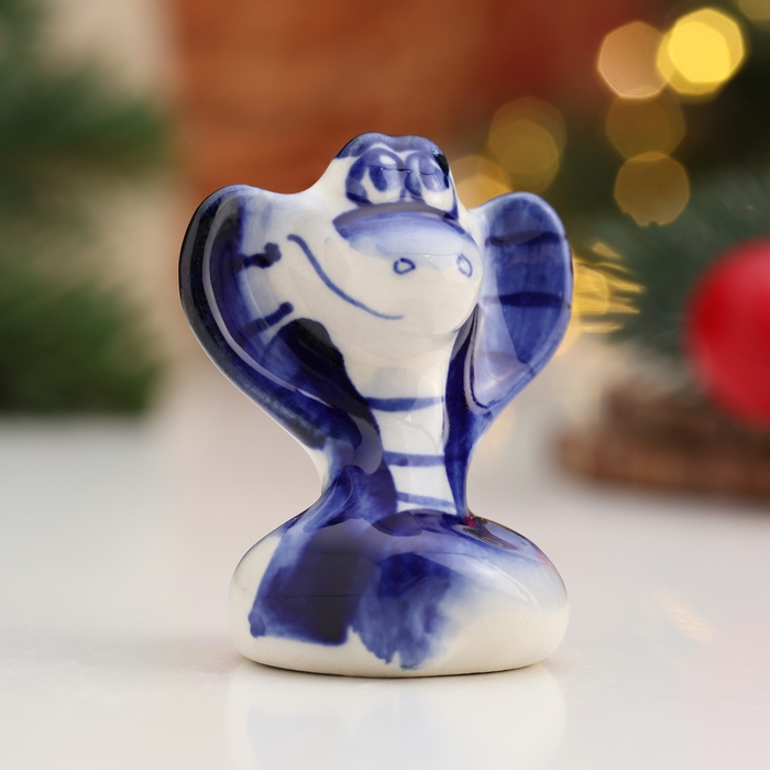 Новый год. Сувенир символ года  Новый год. Сувенир символ года "Змея Марфа", гжель, 5 см