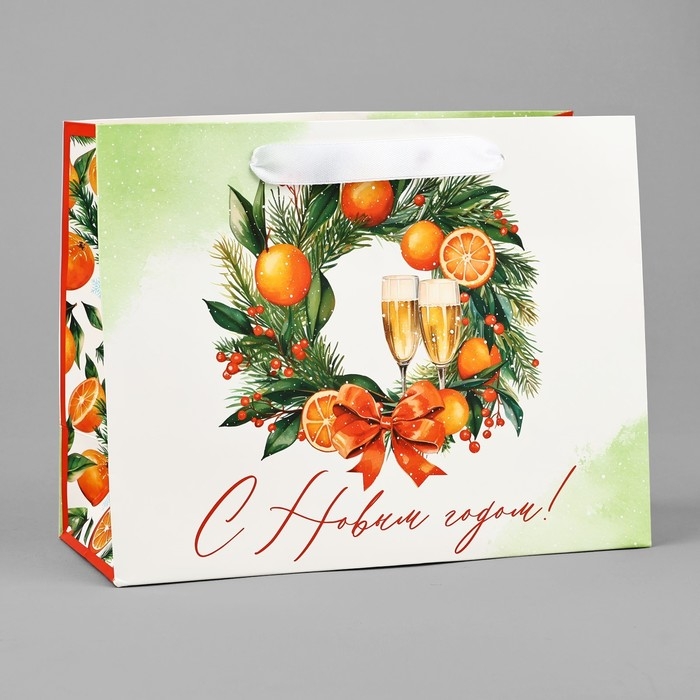Пакет подарочный новогодний ламинированный «Новогодний венок», мандарины, MS 18 х 23 х 10 см, Новый год Пакет подарочный новогодний ламинированный «Новогодний венок», мандарины, MS 18 х 23 х 10 см, Новый год