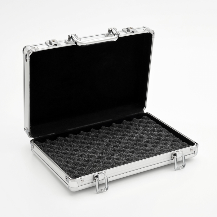 Металлический кейс, 30 х 21 х 6.5 см Металлический кейс, 30 х 21 х 6.5 см