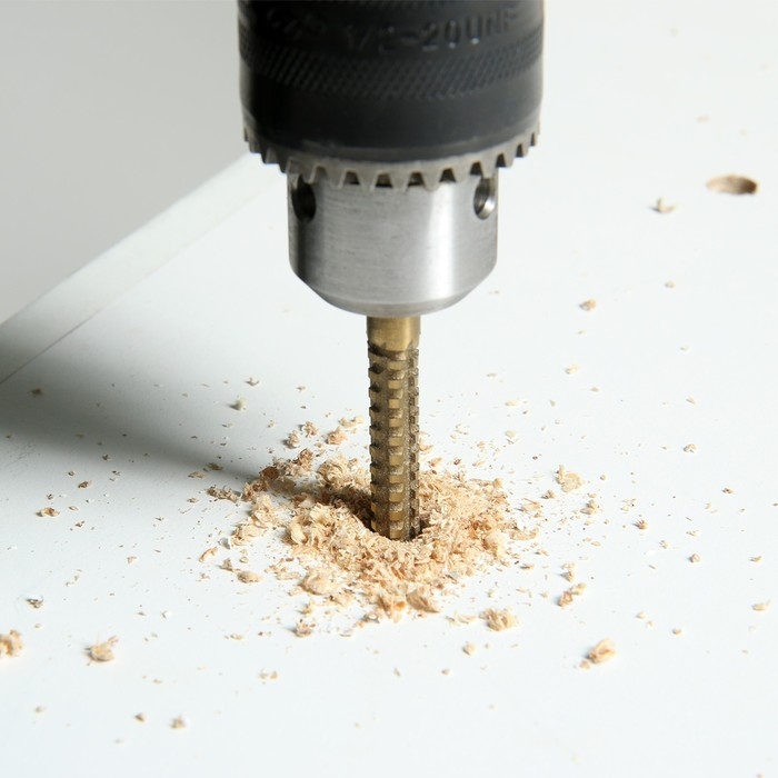 Сверло фрезерное универсальное ТУНДРА, HSS, TiN, цилиндрический хвостовик, 8 x 95 мм Сверло фрезерное универсальное ТУНДРА, HSS, TiN, цилиндрический хвостовик, 8 x 95 мм