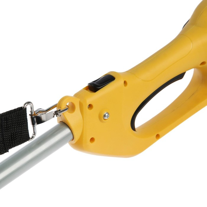 Электротриммер ТУНДРА, разборная штанга, катушка полуавтомат и диск, скос 400 мм, 1200 Вт Электротриммер ТУНДРА, разборная штанга, катушка полуавтомат и диск, скос 400 мм, 1200 Вт