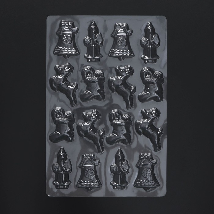 Форма для шоколада новогодняя «Новый год», 16 ячеек, 15×8 см, цвет прозрачный Форма для шоколада новогодняя «Новый год», 16 ячеек, 15×8 см, цвет прозрачный