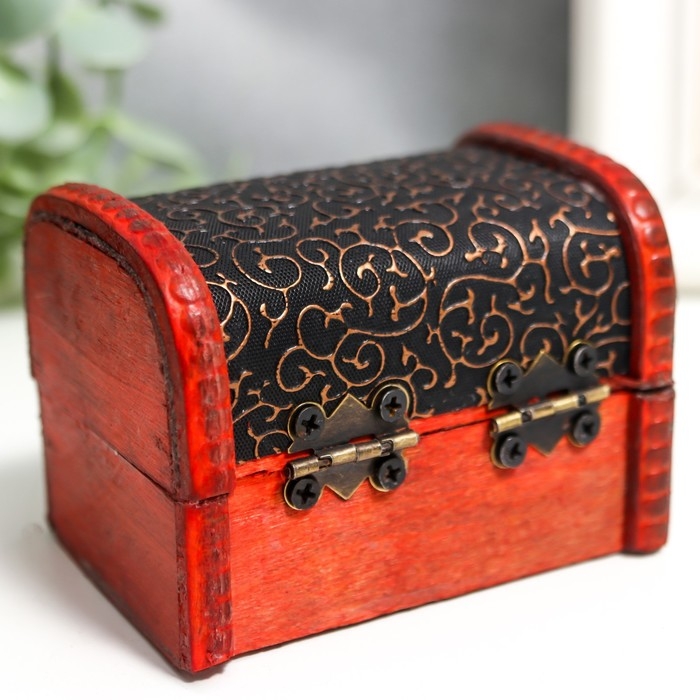 Шкатулка дерево состаренная  Шкатулка дерево состаренная "Золотые завитки на чёрном" сундучок 6х8х5,5 см