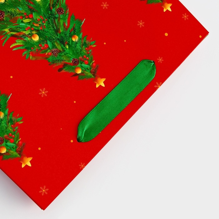 Пакет подарочный новогодний ламинированный Пакет подарочный новогодний ламинированный "Ёлки", 23 х 17,8 х 9,8 см.