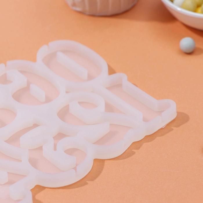 Форма для леденцов «Цифры», силикон, 16,5×10×0,7 см, 10 ячеек, цвет белый Форма для леденцов «Цифры», силикон, 16,5×10×0,7 см, 10 ячеек, цвет белый