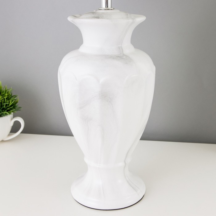 Лампа настольная "Вазалия" 1хЕ27 40Вт серый 28х28х45 см RISALUX