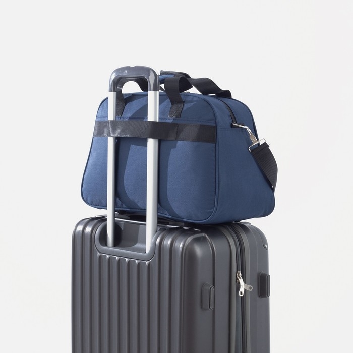 Сумка дорожная на молнии, 2 наружных кармана, держатель для чемодана, длинный ремень, цвет синий Сумка дорожная на молнии, 2 наружных кармана, держатель для чемодана, длинный ремень, цвет синий