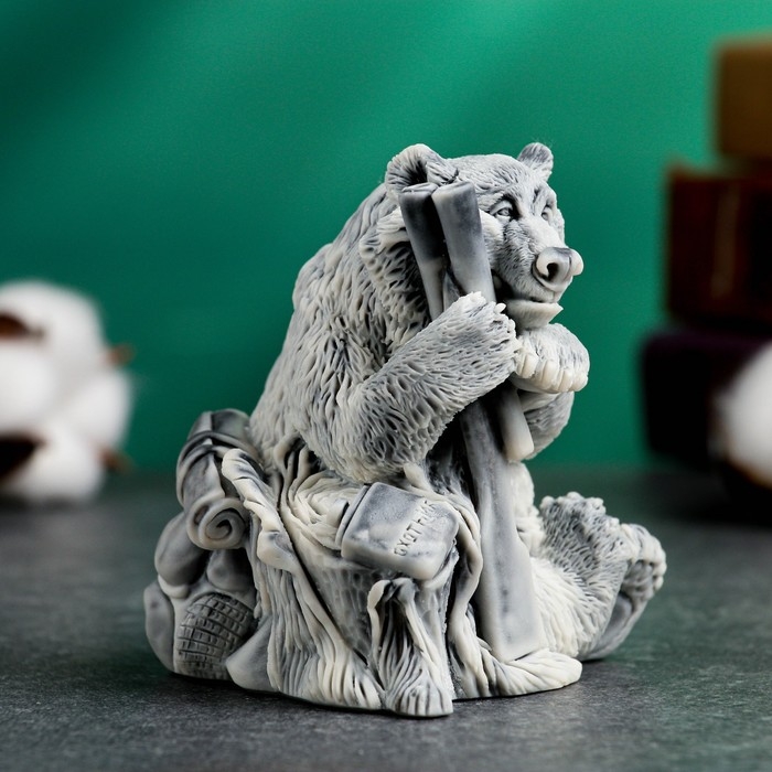 Фигура Фигура "Медведь охотник" 9см