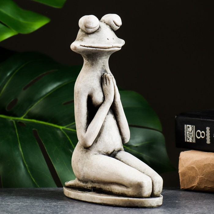 Фигура Фигура "Лягушка йог с руками впереди" 19х15х7см