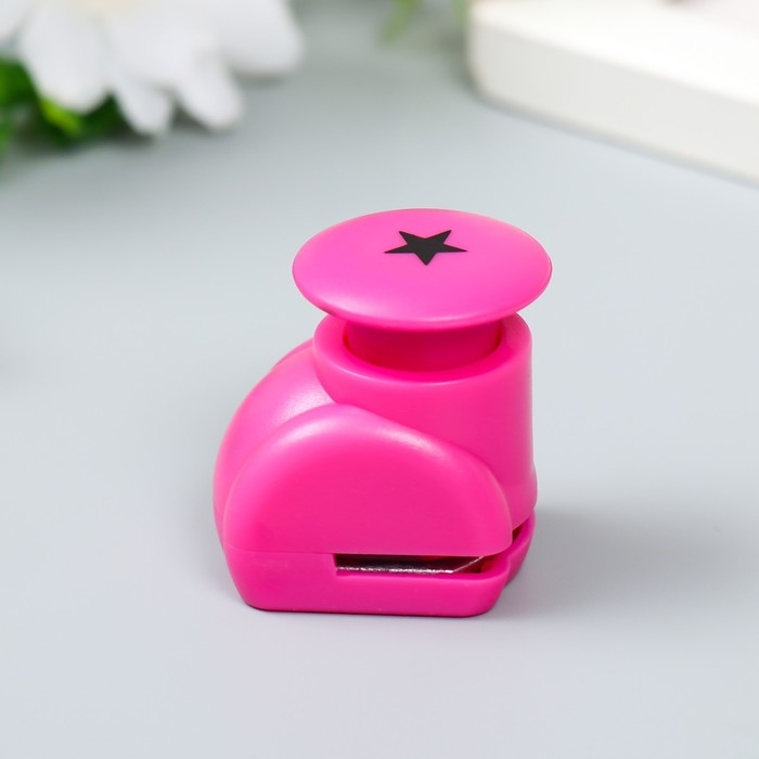 Дырокол фигурный кнопка Дырокол фигурный кнопка "Звёздочка" d=1 см 4,3х4х3 см МИКС