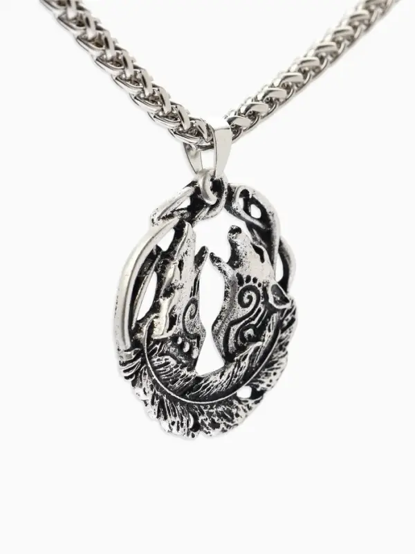 Кулон-оберег &laquo;Волки&raquo;, воют на луну, цвет чернёное серебро, 59 см