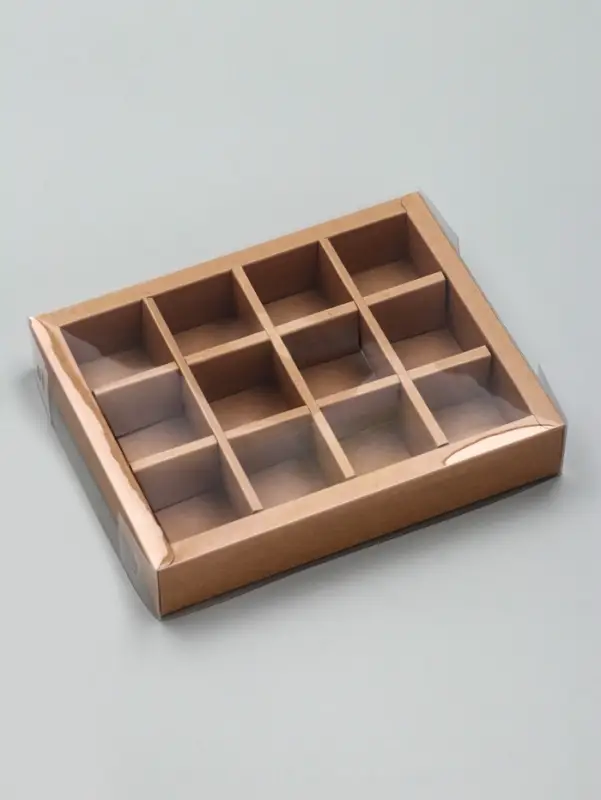 Коробка для 12 конфет, с прозрачной крышкой, 19&times;15&times;3.5 см