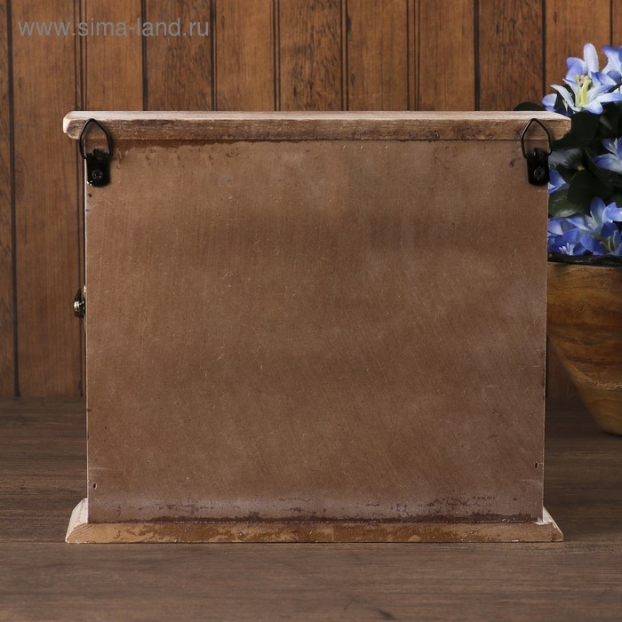 Ключница дерево 6 крючков Ключница дерево 6 крючков "Любовь заставляет мир вращаться" 20,3х24х7,3 см