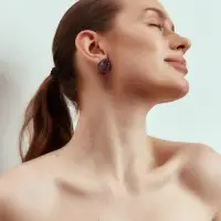 Серьги клипсы &laquo;Стиль. Прозрачный ромб, мятый&raquo;, фиолетовая в серебре