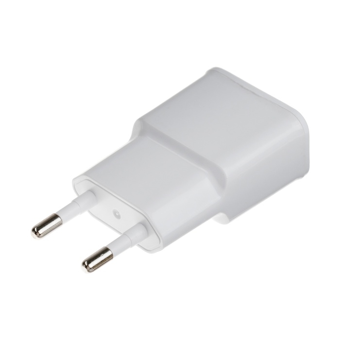 Комплект для зарядки 3 в 1 Luazon UC-30, АЗУ 2.1/1А, Type-C 1A, 1 м, СЗУ 1A, серебристый Комплект для зарядки 3 в 1 Luazon UC-30, АЗУ 2.1/1А, Type-C 1A, 1 м, СЗУ 1A, серебристый