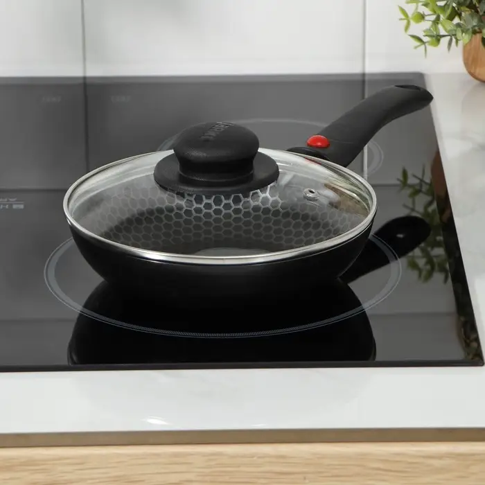 Сковорода Forever, d=18 см, съёмная ручка, стеклянная крышка, антипригарное покрытие, алюминий, чёрная