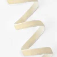 Лента бархатная, 10 мм, 18&plusmn;1 м, молочная №08