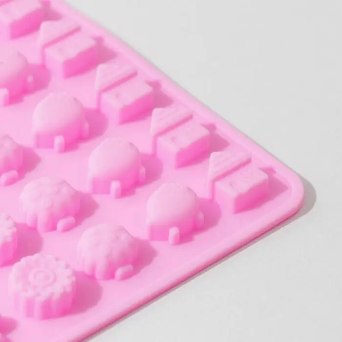 Форма для мармелада «Домик в лесу», силикон, 21×13,7×1 см, 60 ячеек, цвет МИКС Форма для мармелада «Домик в лесу», силикон, 21×13,7×1 см, 60 ячеек, цвет МИКС