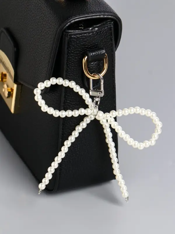 Брелок на карабине Брелок на карабине "Жемчужный бант" бусины d=0,8 см 9,5х11х1,6 см