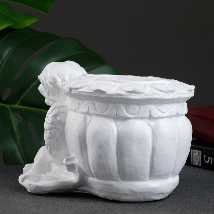 Фигурное кашпо Фигурное кашпо "Ангел карапуз", белый 0,4 л/ 18х14х14см