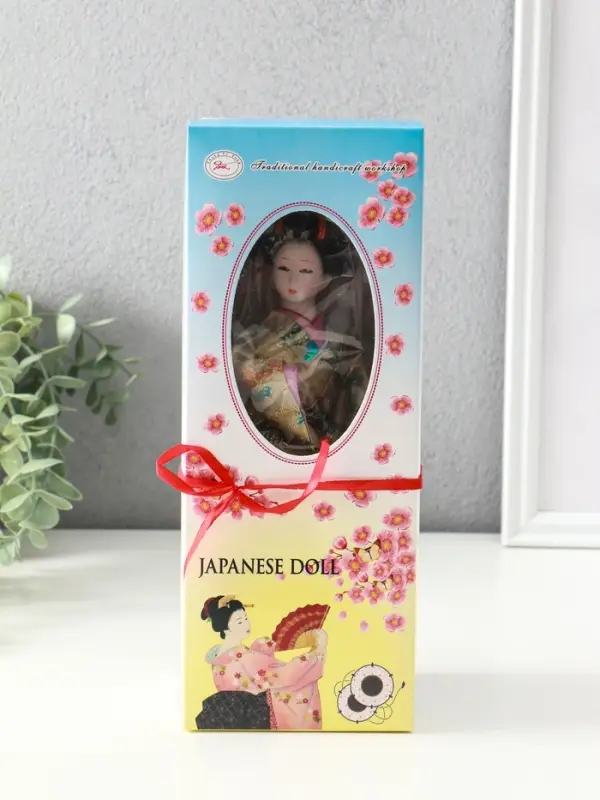 Кукла коллекционная &laquo;Японка в цветочном кимоно с бабочкой на руке&raquo;, 25&times;9.5&times;9.5 см