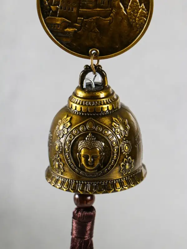 Колокольчик подвесной металл &laquo;Монета с буддой&raquo;, 1 колокол, d=4.8 см, 39&times;5.3&times;4.8 см