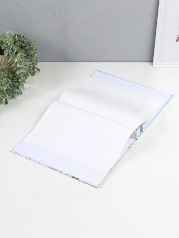 Фотоальбом на 200 фото 13х18 см "Сердца и листья" серо-розовый, в коробке 5,5х23,5х29,5 см   1096272