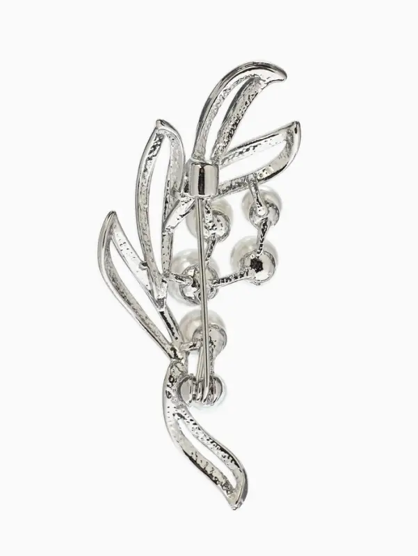 Брошь &laquo;Ветвь&raquo;, жемчуг, цвет белый в серебре