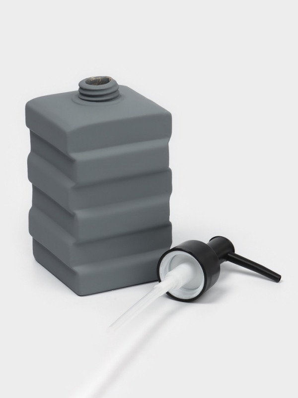 Набор дозаторов для ванной Набор дозаторов для ванной "Геометрия", 3 предмета с подставкой