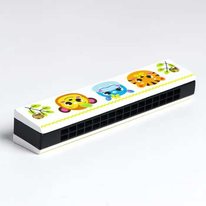 Губная гармошка &laquo;Зверята&raquo;, размер 2&times;13&times;3 см, цвет белый