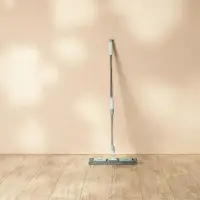 Швабра со сменной насадкой тм VETTA, насадка микрофибра, телеск.ручка 110см, сталь, пластик, 2 цвета