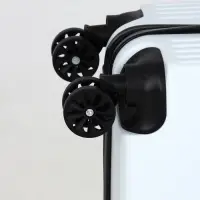 Чемодан детский на колёсах 39 л (S), на молнии, с кодовым замком, 4 колеса, белый