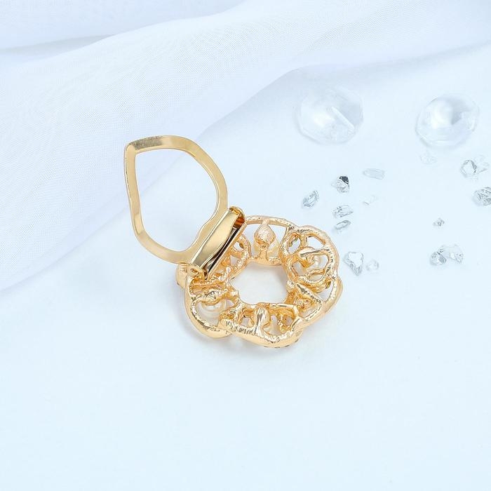 Зажим для платка «Звенья» с жемчужиной, цвет белый в золоте