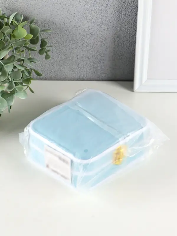 Шкатулка пластик, кожзам для украшений 6 ячеек, 10 полос, голубая 13,5х11,5х5,5 см