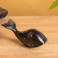 Сувенир «Кит», 13×5×7 +/- 1 см, дерево