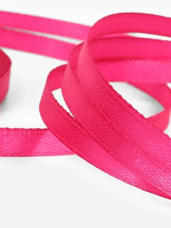 Лента атласная, 6 мм, 23±1 м, ярко-розовая Лента атласная, 6 мм, 23±1 м, ярко-розовая