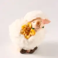 Фигурка керамика &laquo;Овечка Бяша с жёлтым цветком в зубах&raquo; 9&times;6.8&times;9.5 см