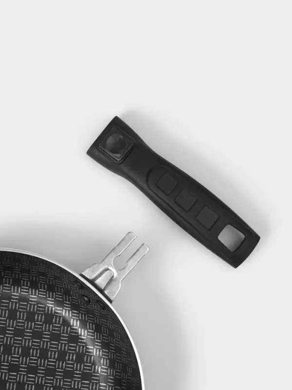 Сковорода &laquo;Хозяюшка&raquo;, d=20 см, съёмная ручка, антипригарное покрытие, алюминий, бордовая