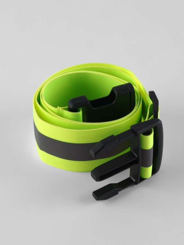 Светоотражающий пояс эластичный 1 полоса 2см 50-100см*4,5см на фастексе салатов/чёрн АУ Светоотражающий пояс эластичный 1 полоса 2см 50-100см*4,5см на фастексе салатов/чёрн АУ