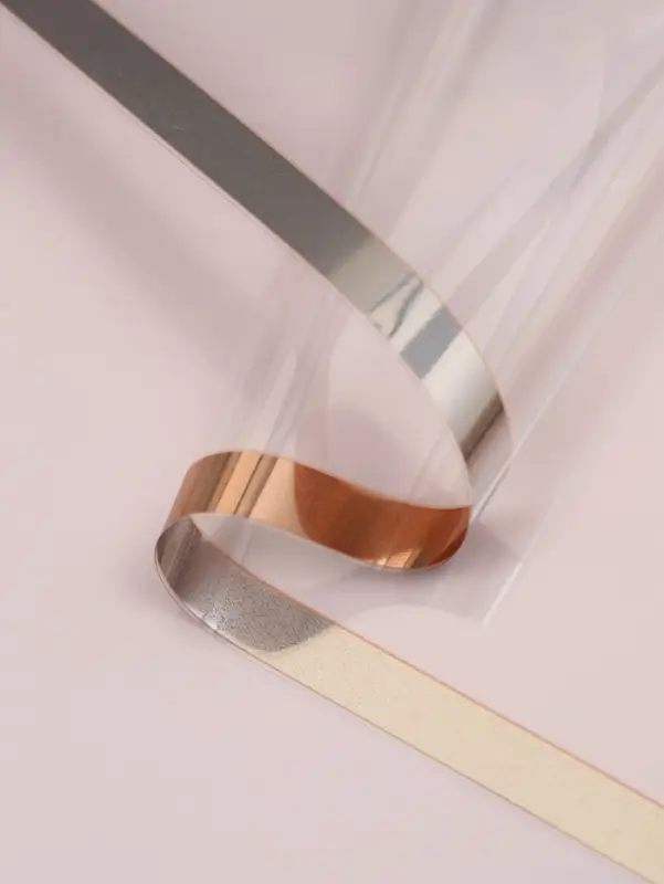 Плёнка для цветов &laquo;Полоса с окном&raquo;, розовая с золотым, 57&times;57&plusmn;2 см